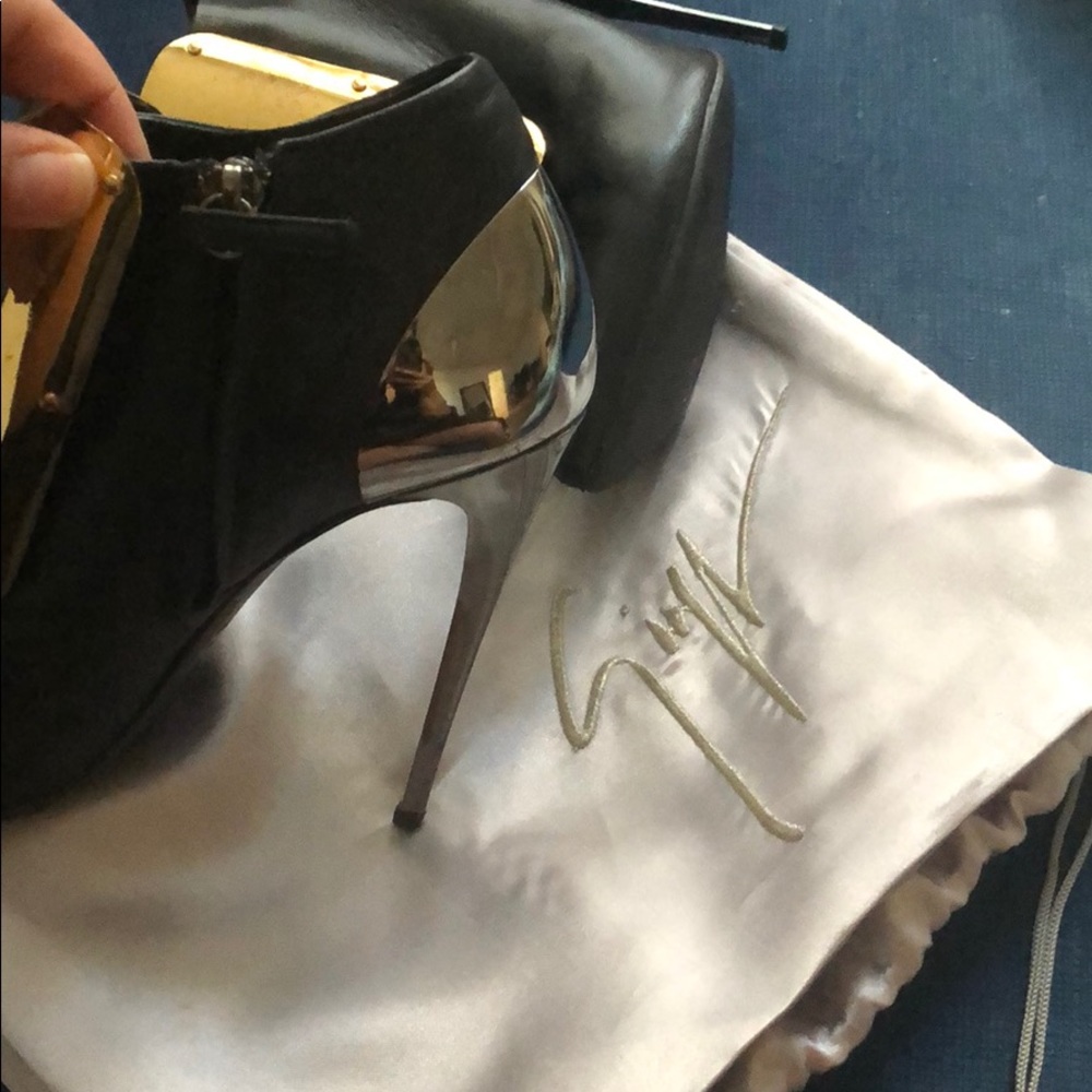 giuseppe zanotti booties - Picture 3 of 4